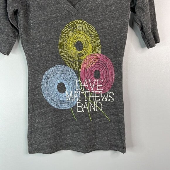 .Dave Matthews Band Graphic Band Tee Charcoal Grey Short Sleeve V-neck Fitted L - Picture 4 of 11